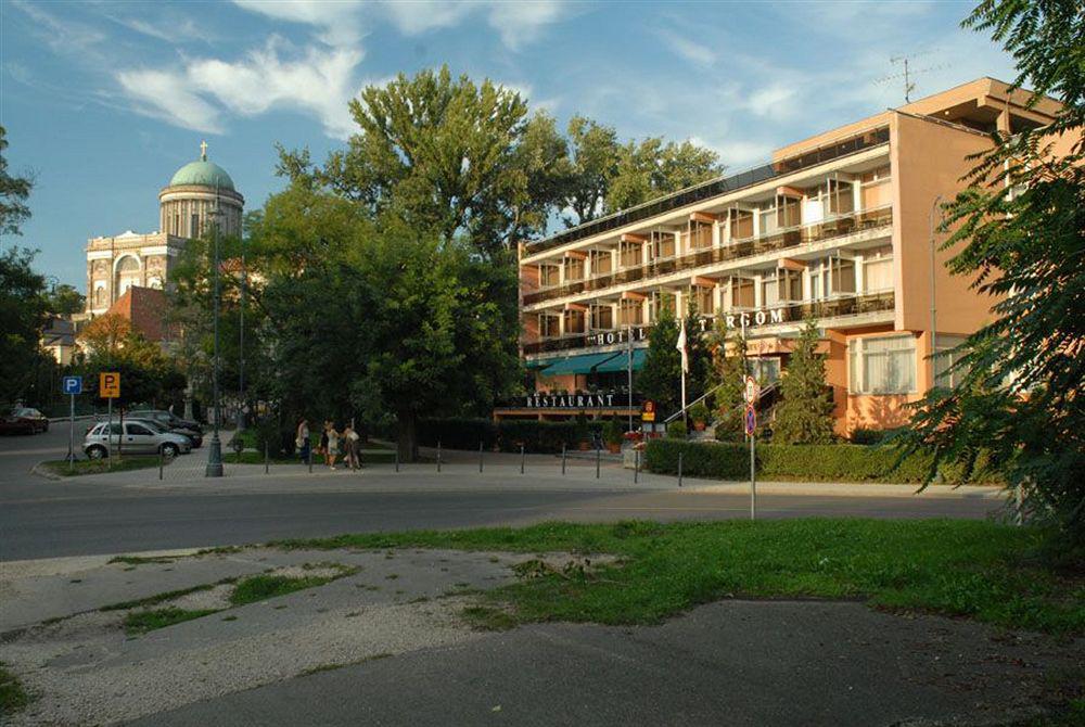 Hotel Ostrzyhom Zewnętrze zdjęcie